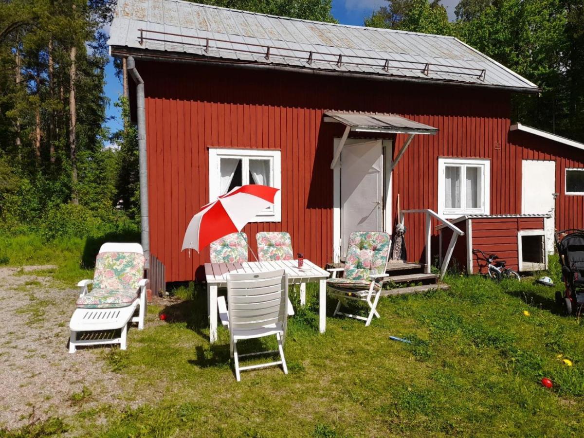 Summer Bedroom, Outside Toilet, Shower, Kitchen. 120 M From Sandbach. Bracke  Экстерьер фото