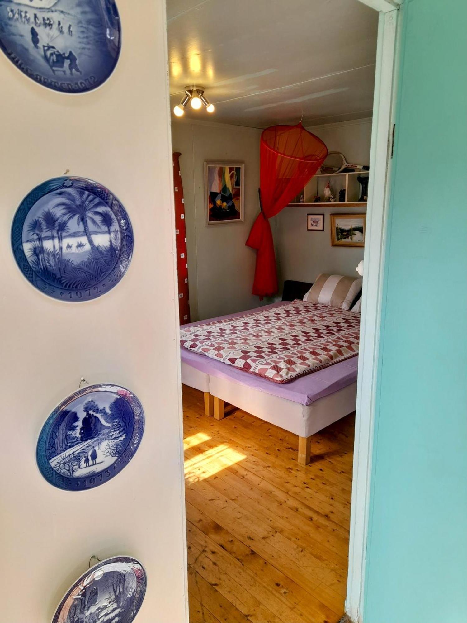 Summer Bedroom, Outside Toilet, Shower, Kitchen. 120 M From Sandbach. Bracke  Экстерьер фото